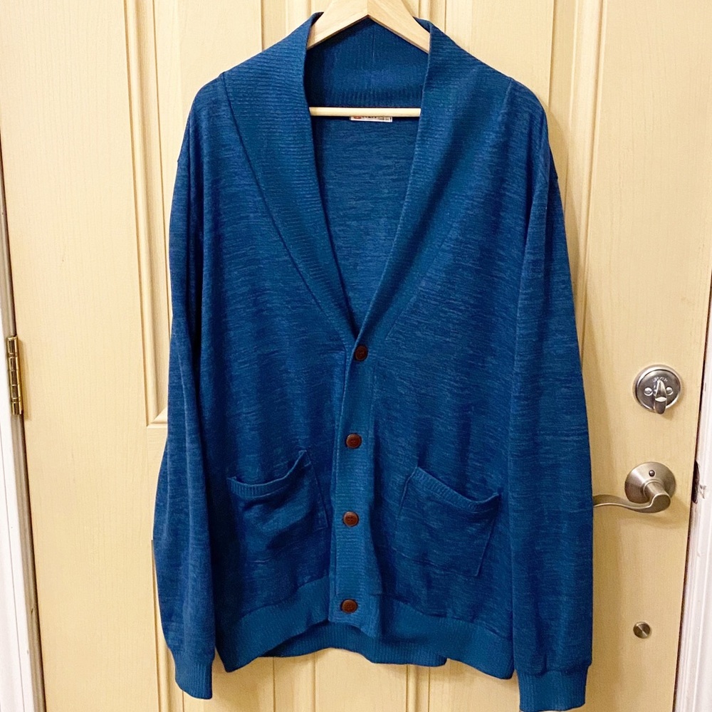 Men’s H2H Cardigan Sweater - Like new